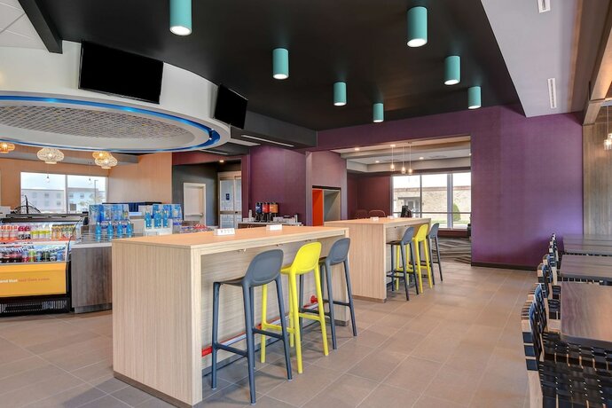 Imagen del bar/restaurante del Hotel Tru By Hilton Macon North, GA. Foto 6