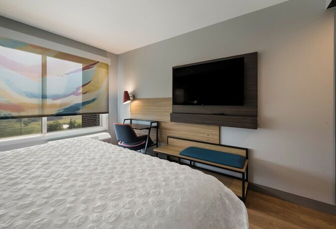 Imagen de la habitación del Hotel Tru By Hilton Novi Detroit. Foto 5