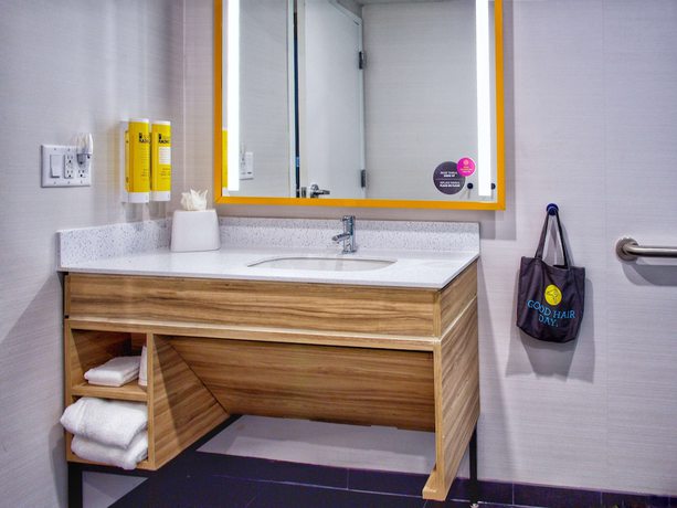 Imagen de la habitación del Hotel Tru By Hilton Oklahoma City Airport. Foto 9
