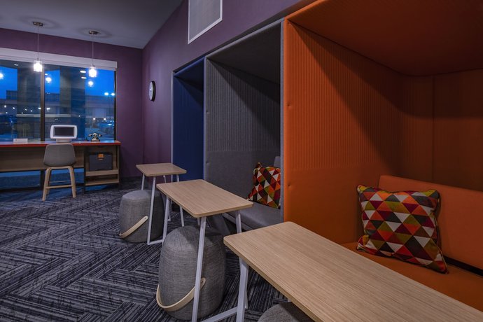 Imagen de los interiores del Hotel Tru By Hilton Omaha I-80 At 72nd Street, Ne. Foto 18