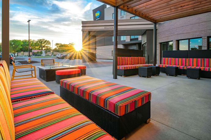 Imagen de los exteriores del Hotel Tru By Hilton Omaha I-80 At 72nd Street, Ne. Foto 14