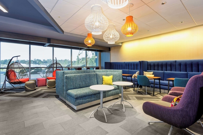 Imagen de los interiores del Hotel Tru By Hilton Panama City Beach. Foto 14