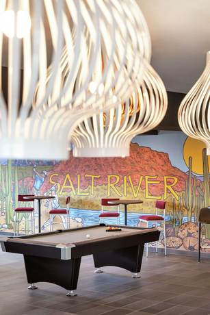 Imagen de los interiores del Hotel Tru By Hilton Scottsdale Salt River. Foto 19