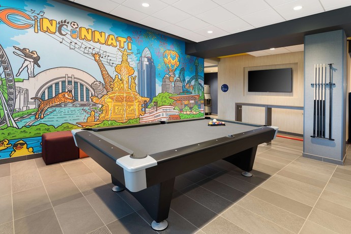 Imagen de los interiores del Hotel Tru By Hilton Sharonville. Foto 19