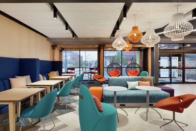 Imagen de los interiores del Hotel Tru By Hilton St. Charles St. Louis, Mo. Foto 17
