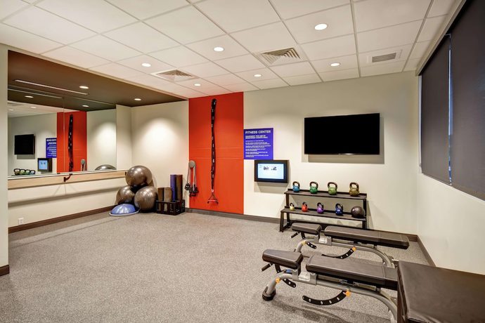 Imagen de los interiores del Hotel Tru By Hilton Syracuse-Camillus. Foto 18