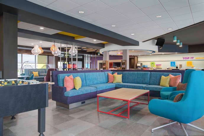 Imagen de los interiores del Hotel Tru By Hilton Toronto Airport West. Foto 18