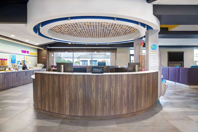 Imagen de los interiores del Hotel Tru By Hilton Toronto Airport West. Foto 19