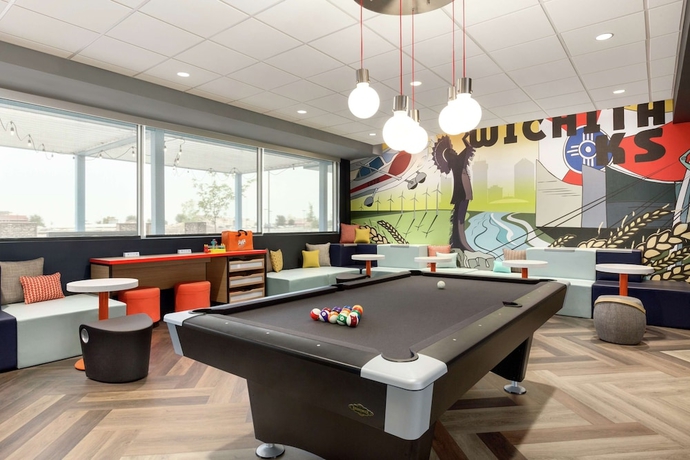 Imagen de los interiores del Hotel Tru By Hilton Wichita Northeast. Foto 16