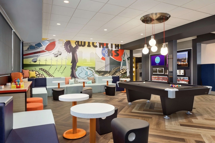 Imagen de los interiores del Hotel Tru By Hilton Wichita Northeast. Foto 17