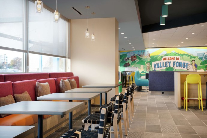 Imagen de los interiores del Hotel Tru by Hilton Audubon Valley Forge. Foto 13