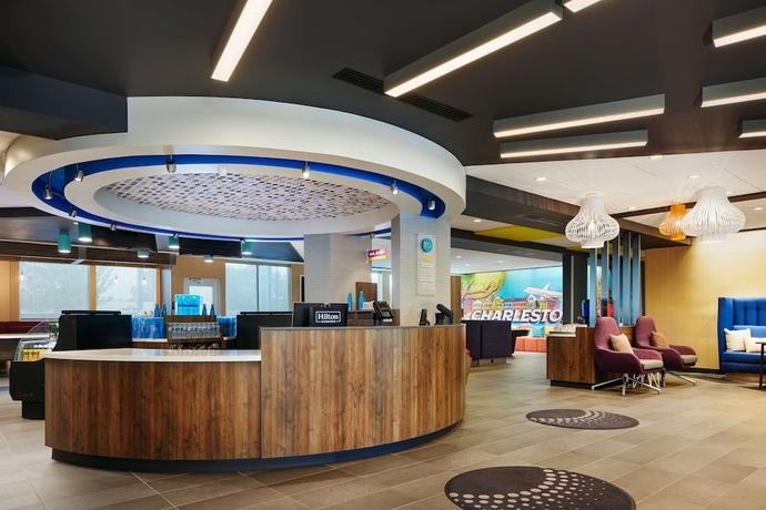 Imagen de los interiores del Hotel Tru by Hilton Charleston Airport. Foto 15