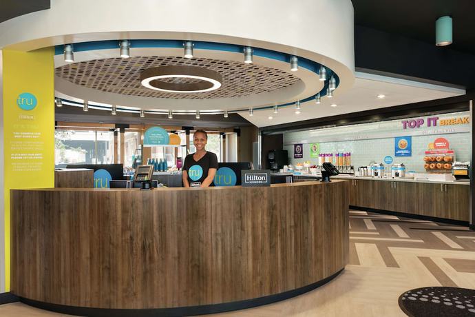 Imagen de los interiores del Hotel Tru by Hilton Charlotte Ayrsley. Foto 16