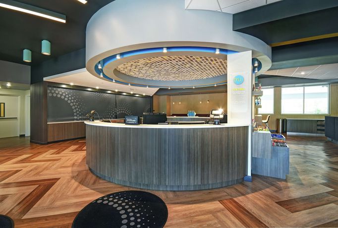 Imagen de los interiores del Hotel Tru by Hilton Grand Rapids Airport. Foto 15