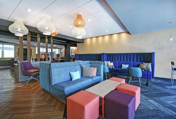 Imagen de los interiores del Hotel Tru by Hilton Grand Rapids Airport. Foto 17