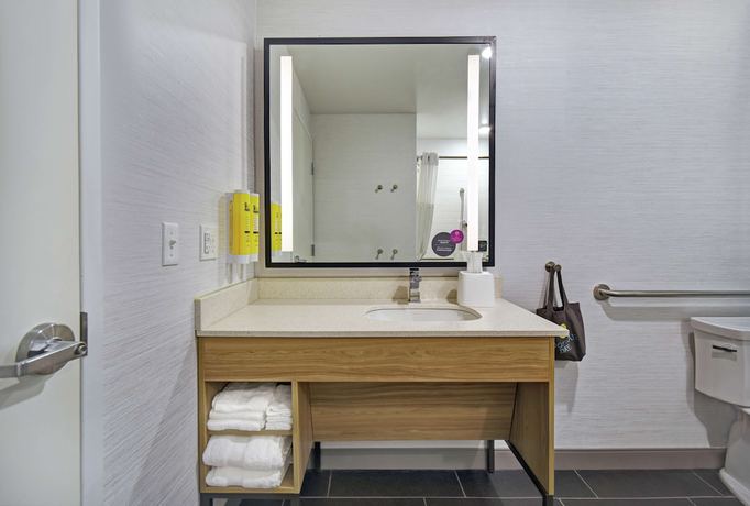 Imagen de la habitación del Hotel Tru by Hilton Grand Rapids Airport. Foto 14