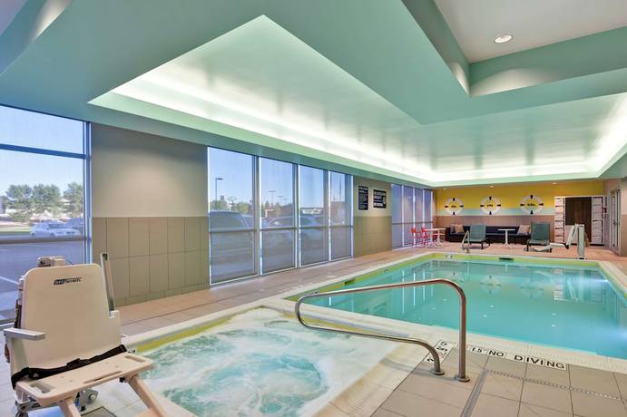 Imagen de la piscina del Hotel Tru by Hilton Idaho Falls. Foto 20
