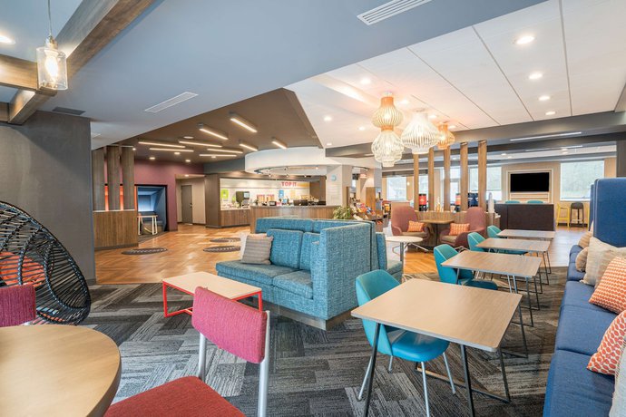 Imagen de los interiores del Hotel Tru by Hilton Knoxville North I75. Foto 17