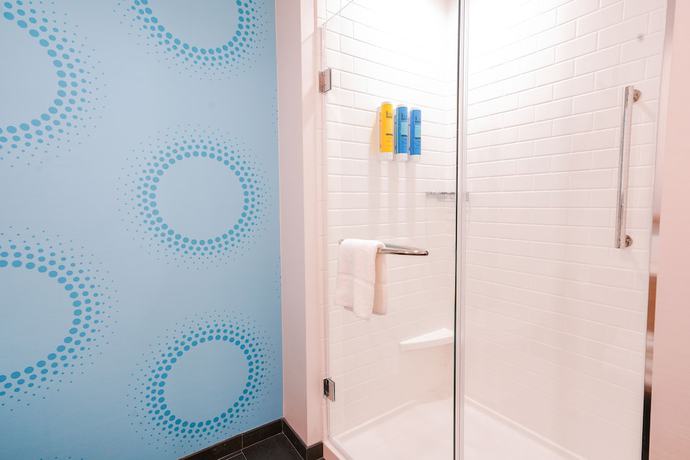 Imagen de la habitación del Hotel Tru by Hilton Lake City. Foto 6