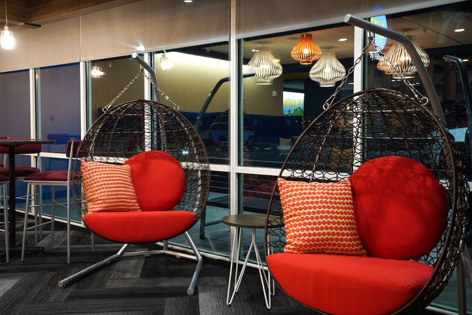 Imagen de los interiores del Hotel Tru by Hilton Lake City. Foto 19