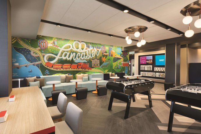 Imagen de los interiores del Hotel Tru by Hilton Lancaster East. Foto 20