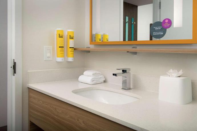 Imagen de la habitación del Hotel Tru by Hilton Miami West Brickell. Foto 3