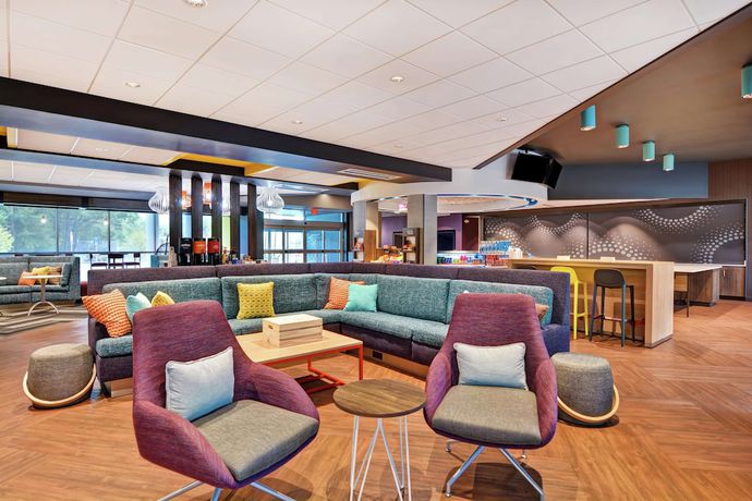 Imagen del bar/restaurante del Hotel Tru by Hilton Middletown. Foto 2