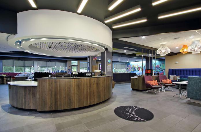 Imagen de los interiores del Hotel Tru by Hilton Mobile. Foto 14