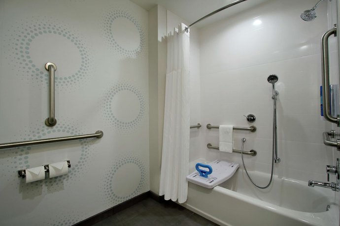 Imagen de la habitación del Hotel Tru by Hilton Mobile. Foto 10