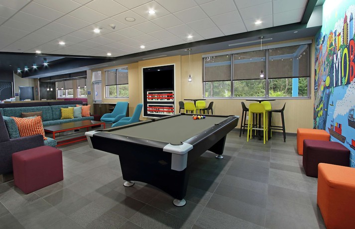 Imagen de los interiores del Hotel Tru by Hilton Mobile. Foto 19