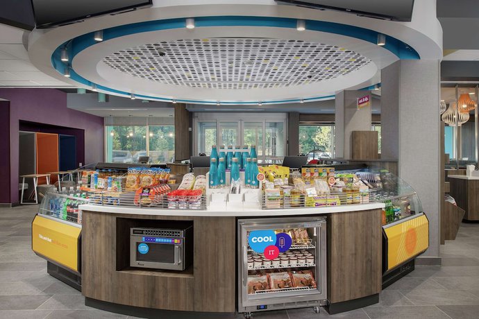Imagen de los interiores del Hotel Tru by Hilton Mt Pleasant Charleston. Foto 14