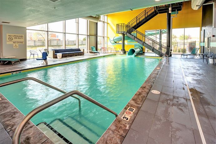 Imagen de la piscina del Hotel Tru by Hilton Rapid City Rushmore. Foto 17