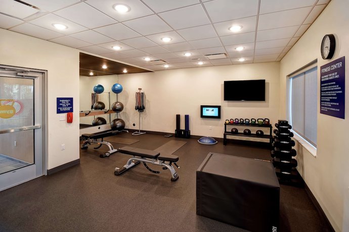 Imagen de los interiores del Hotel Tru by Hilton Salt Lake City Airport. Foto 17
