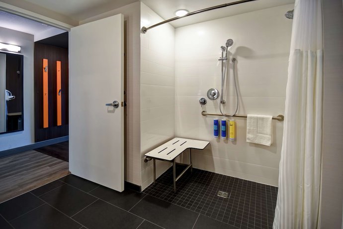 Imagen de la habitación del Hotel Tru by Hilton Salt Lake City Airport. Foto 9