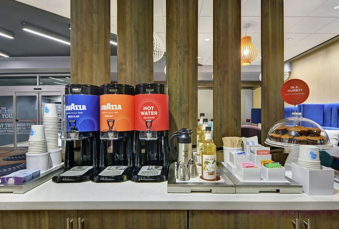 Imagen de los interiores del Hotel Tru by Hilton Springfield Downtown. Foto 13