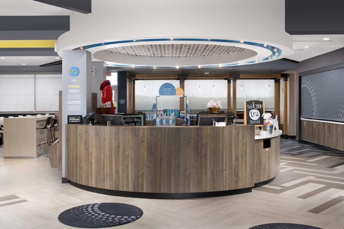 Imagen de los interiores del Hotel Tru by Hilton Tallahassee Central. Foto 17