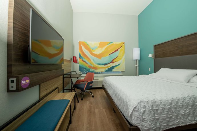 Imagen de la habitación del Hotel Tru by Hilton The Colony Dallas. Foto 6