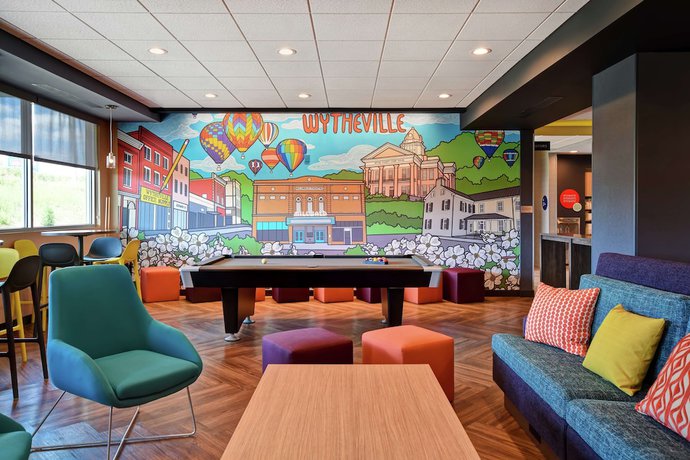 Imagen de los interiores del Hotel Tru by Hilton Wytheville. Foto 18
