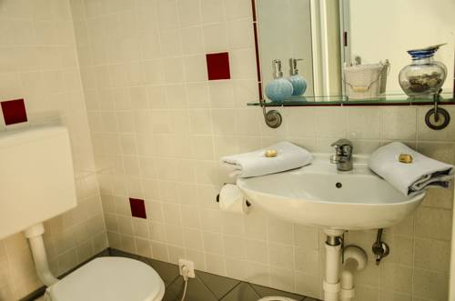 Imagen de la habitación del Hotel Trubarjev Art Boutique. Foto 5