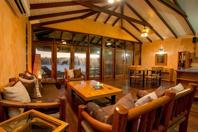 Imagen de la habitación del Hotel True Blue Bay Resort. Foto 3