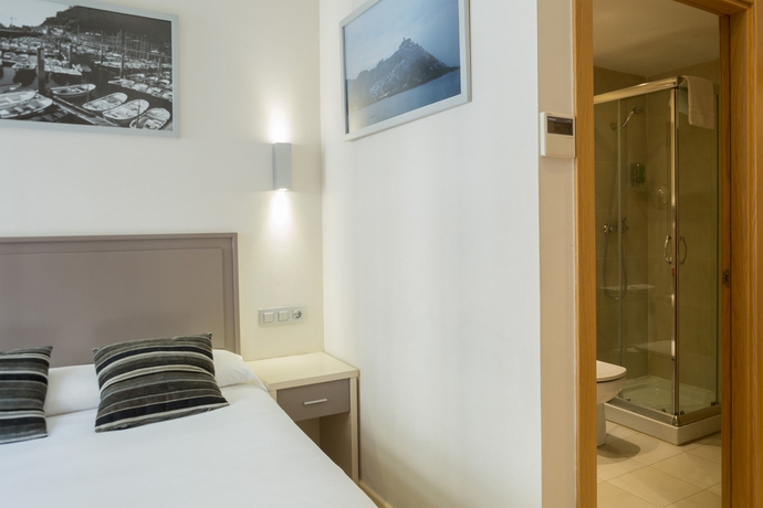 Imagen de la habitación del Hotel Trueba. Foto 3