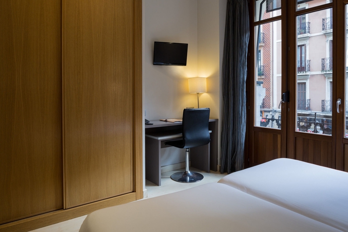 Imagen de la habitación del Hotel Trueba. Foto 15