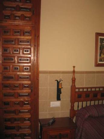 Imagen de la habitación del Hotel Trujillo, Jerez de la Frontera. Foto 5