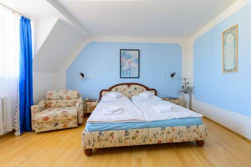 Imagen de la habitación del Hotel Trumf. Foto 8