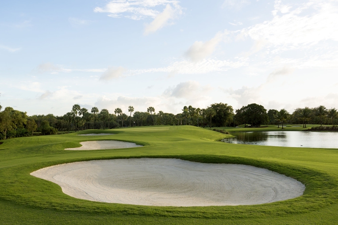 Imagen de los exteriores del Hotel Trump National Doral Miami. Foto 10