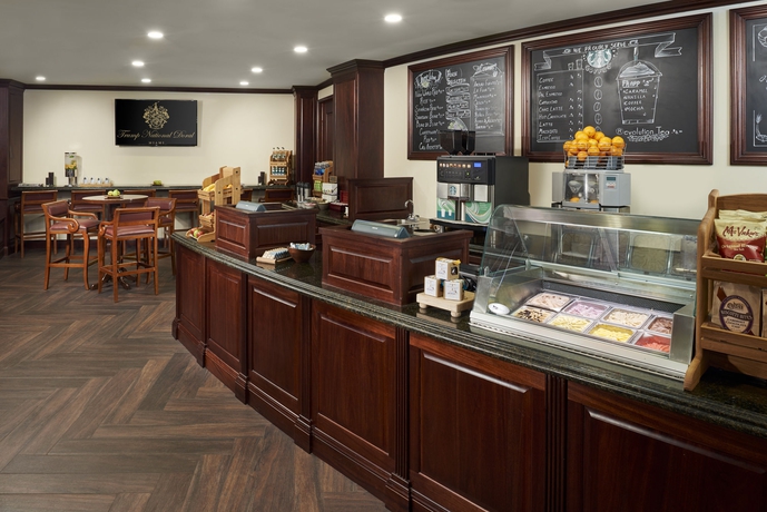 Imagen del bar/restaurante del Hotel Trump National Doral Miami. Foto 7