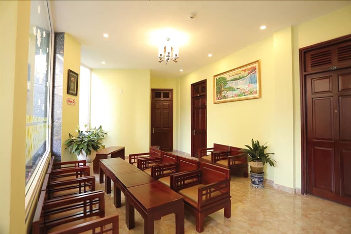 Imagen de los interiores del Hotel Trung Nhan. Foto 19