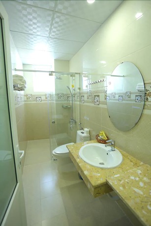 Imagen de la habitación del Hotel Trung Nhan. Foto 9