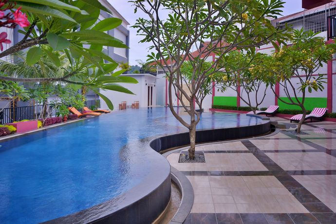 Imagen de la piscina del Hotel Truntum Padang. Foto 26