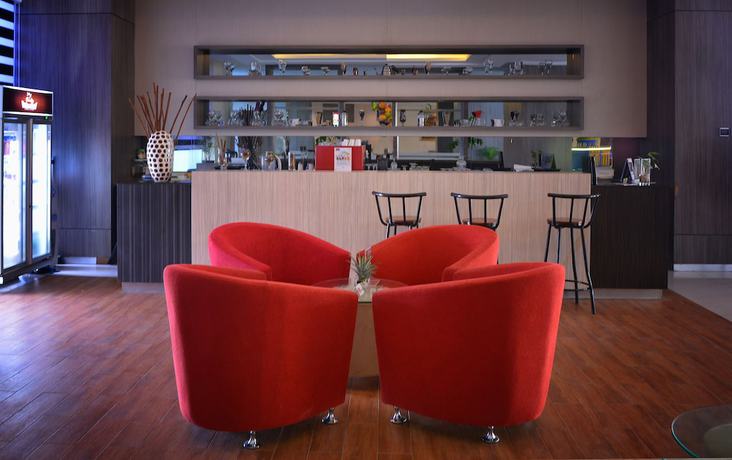 Imagen del bar/restaurante del Hotel Truntum Padang. Foto 7